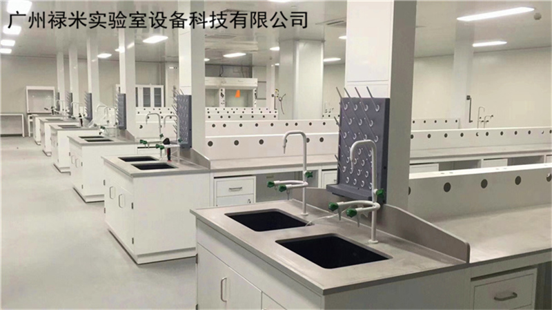 實(shí)驗(yàn)室家具外觀與質(zhì)量哪個(gè)更重要？
