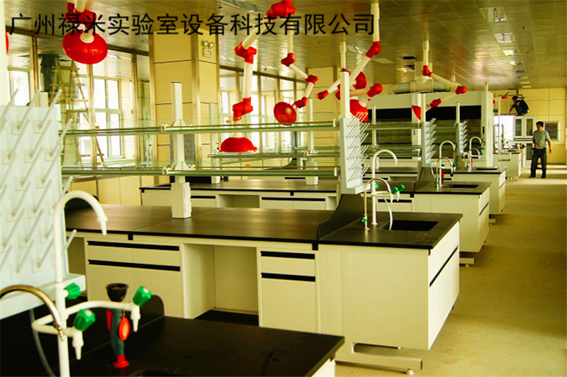 實(shí)驗(yàn)臺