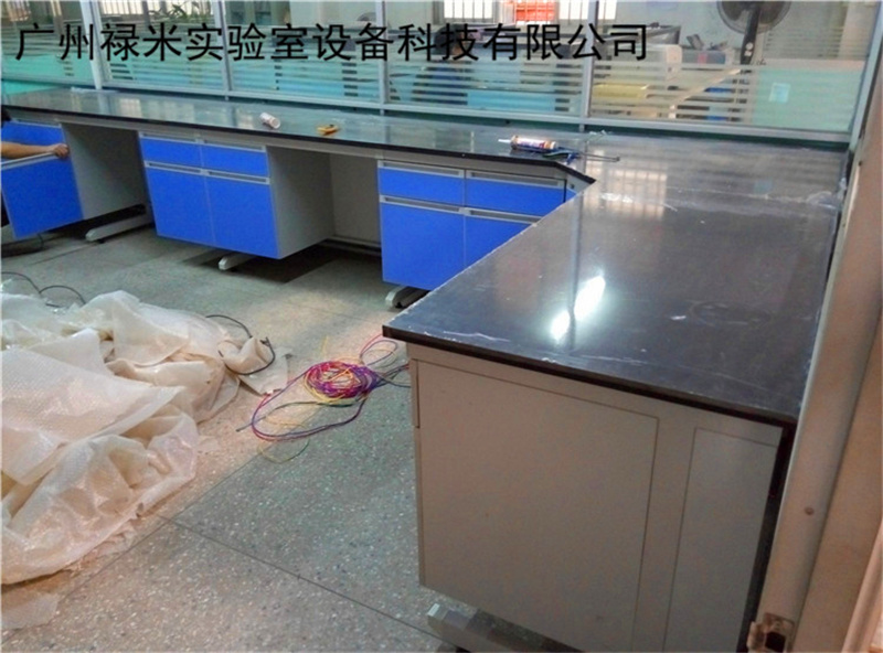 如何選用適合自己的實(shí)驗(yàn)臺？